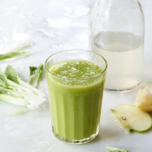 Apple Mango Bok Choy Smoothie - The Blender Girl